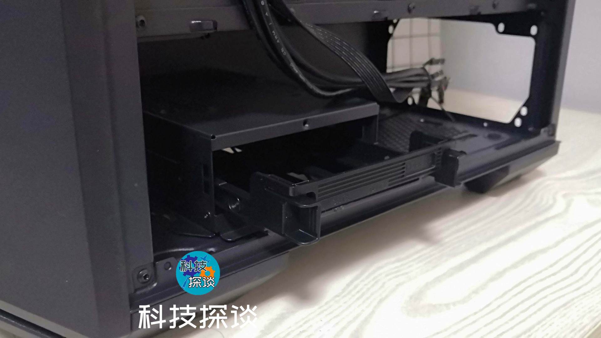 给主板搬个家，骨伽魔影i7中塔机箱和850w金牌电源装机记录