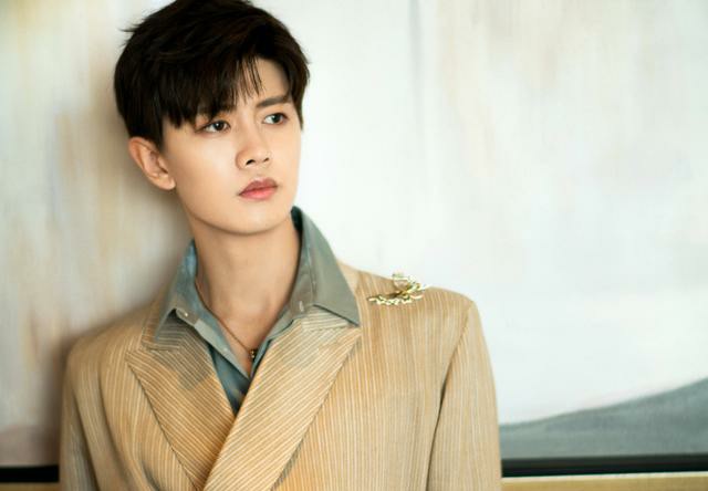 任嘉伦自我介绍有趣！情商在线玩转有趣人生，