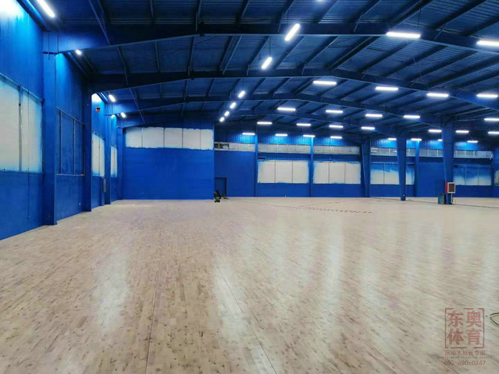 东奥体育｜实木运动地板为什么会有色差？