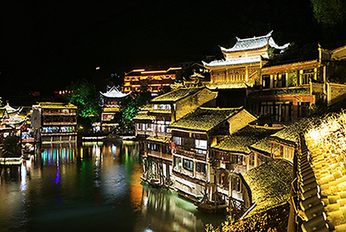 The Ancient City Of Phoenix In Xiangxi, A Place Where You Must Go Once ...