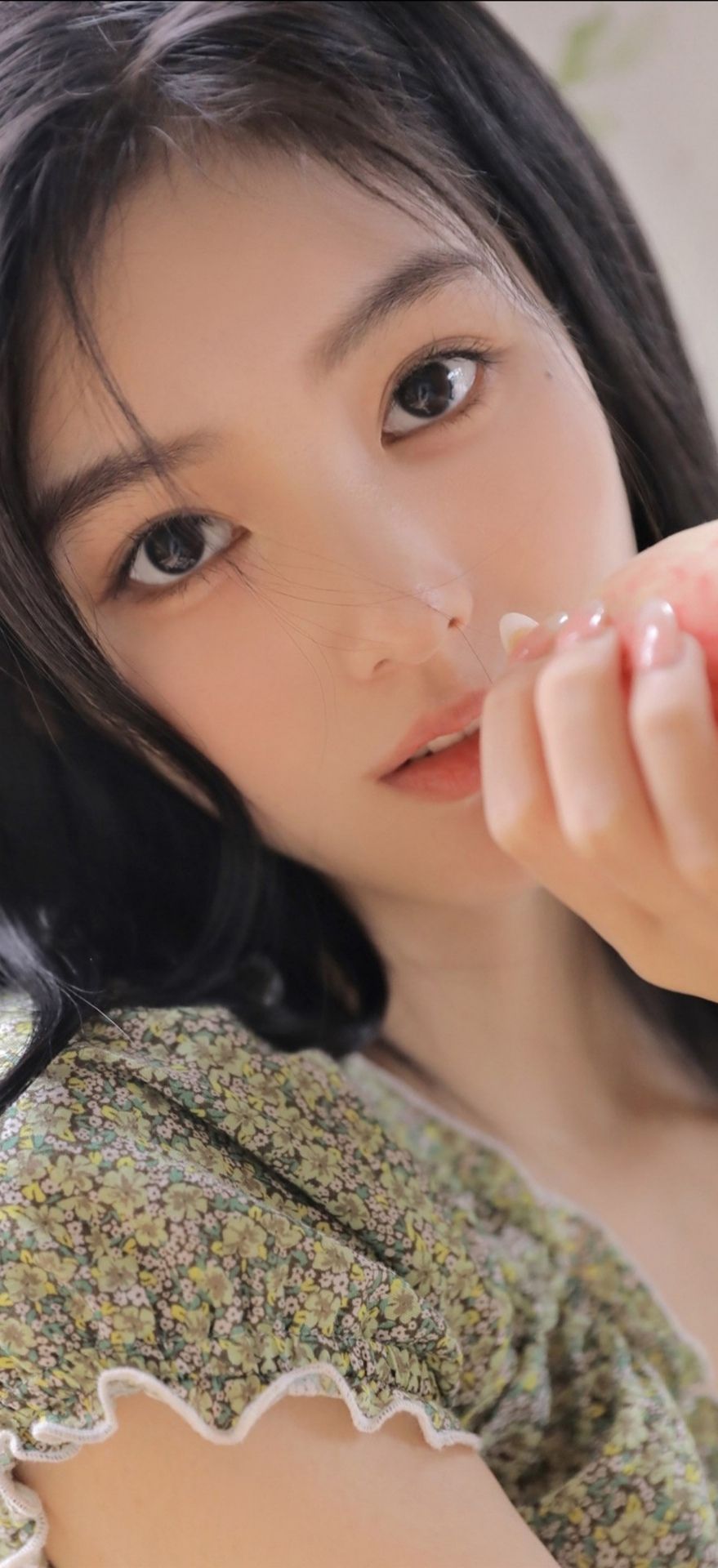Chen Ziyi Photo Album-Super Clear Wallpaper Edition - iNEWS