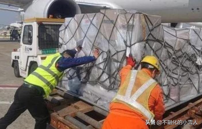 美国又在打什么算盘？深更半夜，特朗普再次致