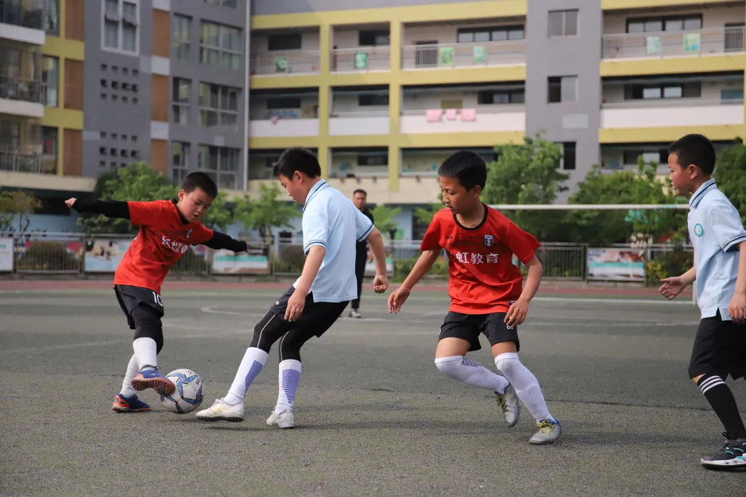 奔跑吧,足球少年——天府新区南湖小学2021班级足球联赛掠影