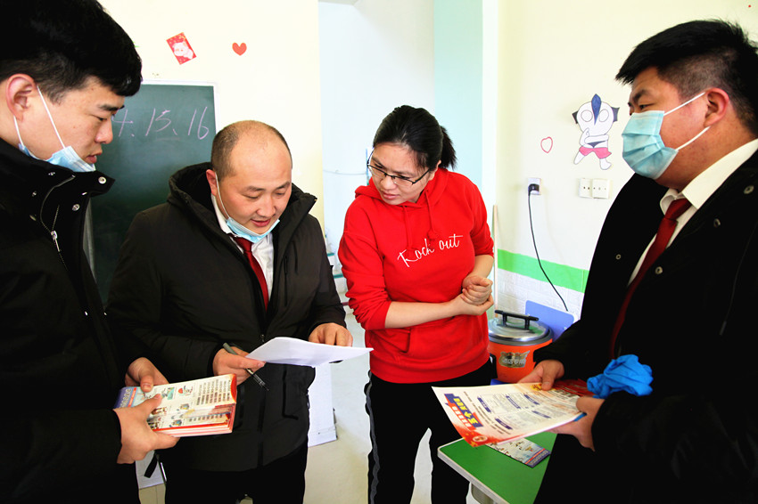 吉林抚松法院全民禁毒普法宣传“零距离”