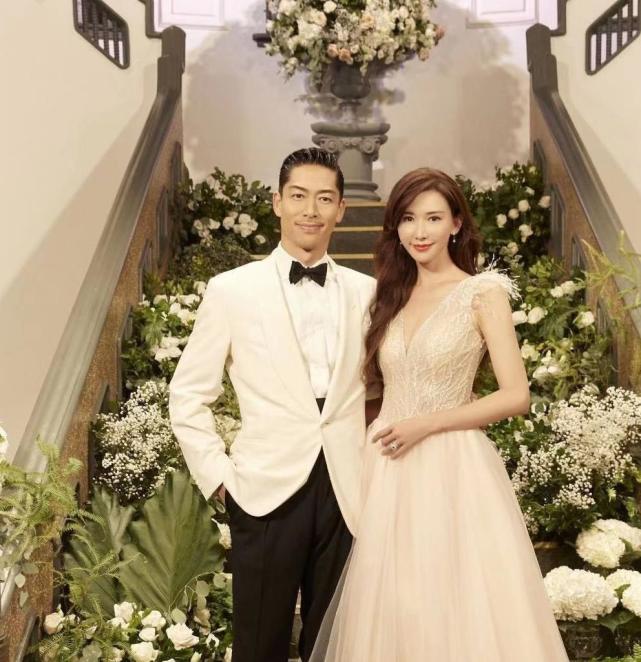 46岁林志玲曝近照，嫁日本老公两年仍未生育，气质大变似家庭主妇