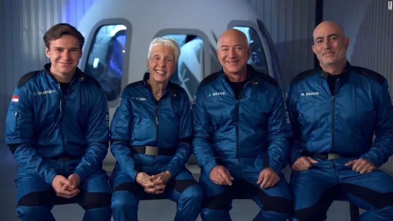 从贝佐斯上天看“顶级富豪鄙视链”