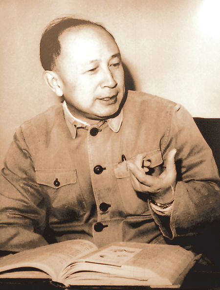 请假探亲惊动美军高层，钱学森遭软禁五年，始作俑者却是昔日好友