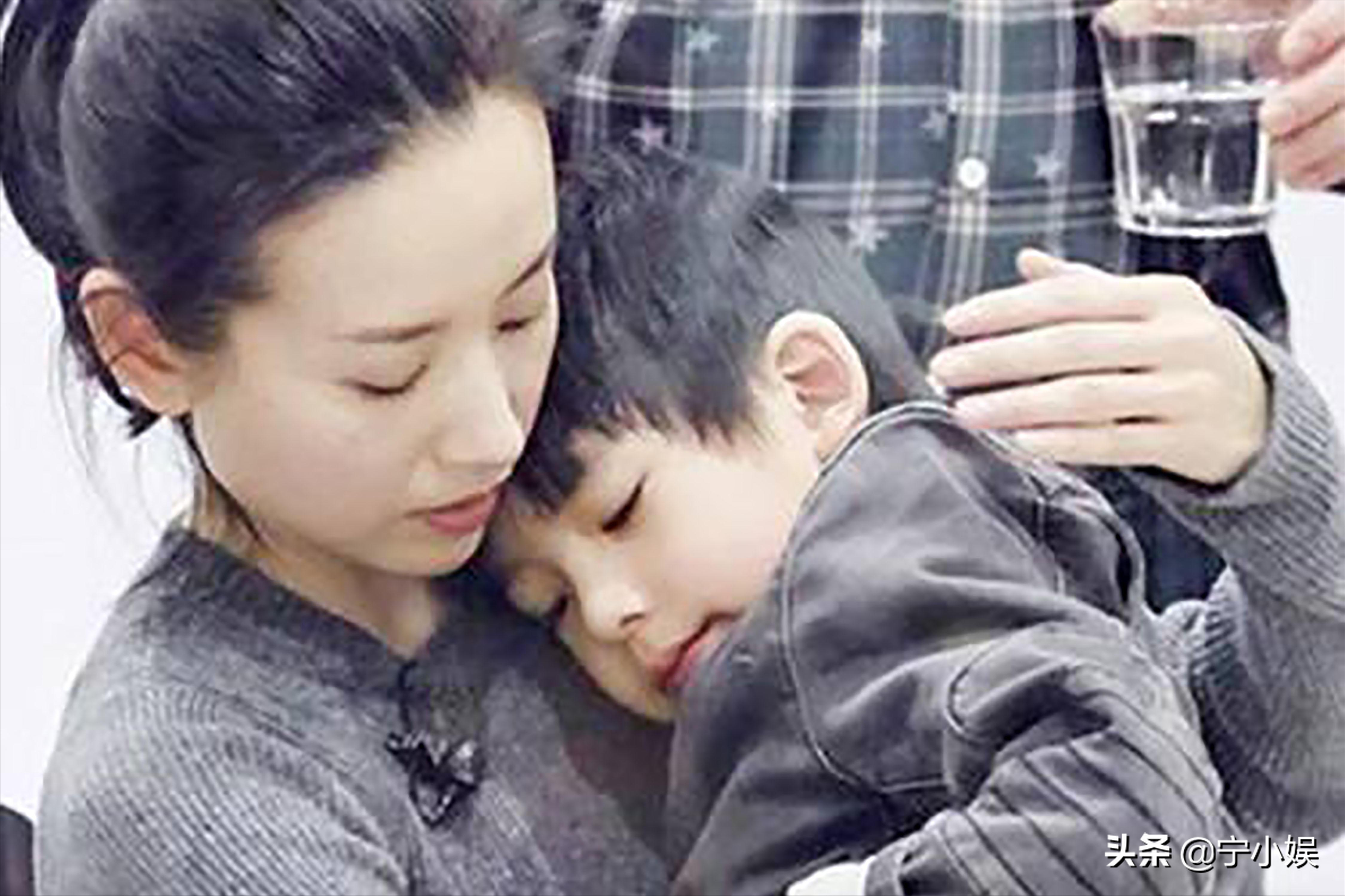 7对未婚先孕又离的明星，最大年龄相差21岁，最短婚姻孩子未满1岁