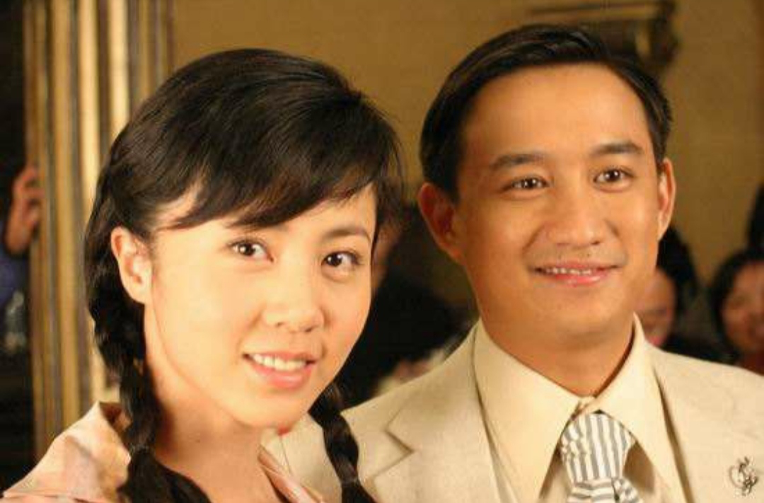 “神算子”黄磊女儿黄多多，小小年纪被曝穿露