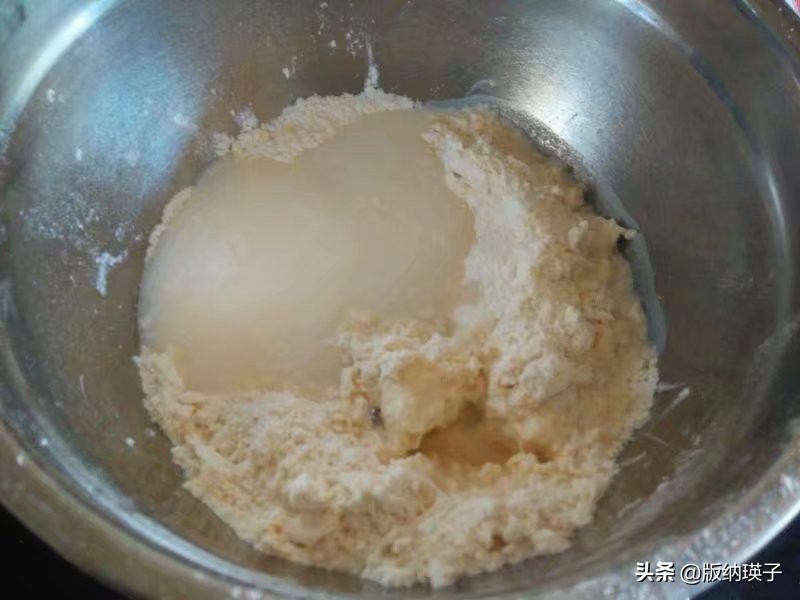 自制家庭版蛋挞，掌握其中几个技巧，蛋挞皮酥脆，蛋液嫩滑