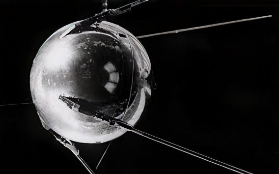 第一個進入太空的狗，升空前就知回不來，死亡真相也被隱瞞45年