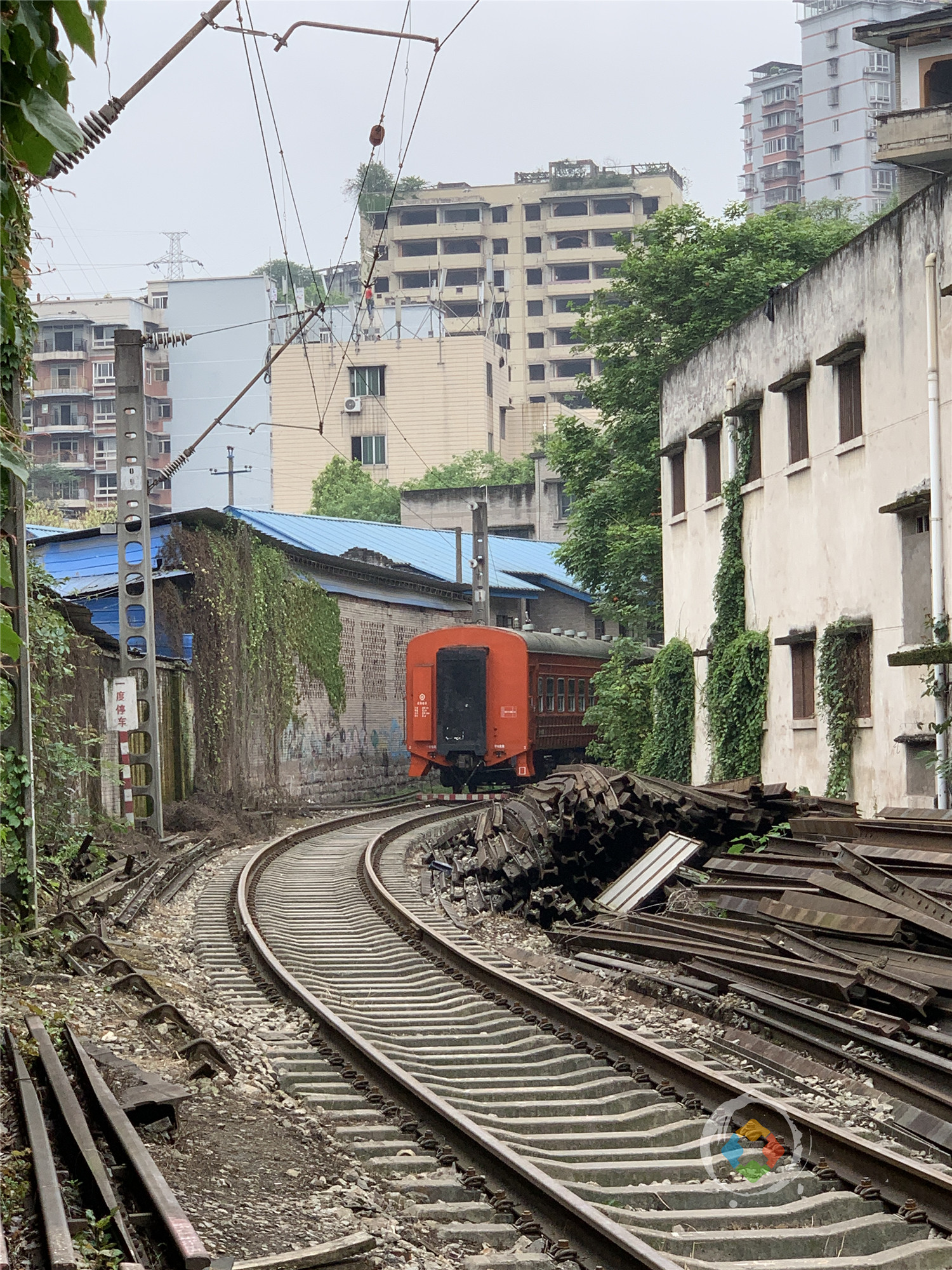 重庆市内旅游攻略：在菜园坝坐火车，10分钟后到站，5元玩一天