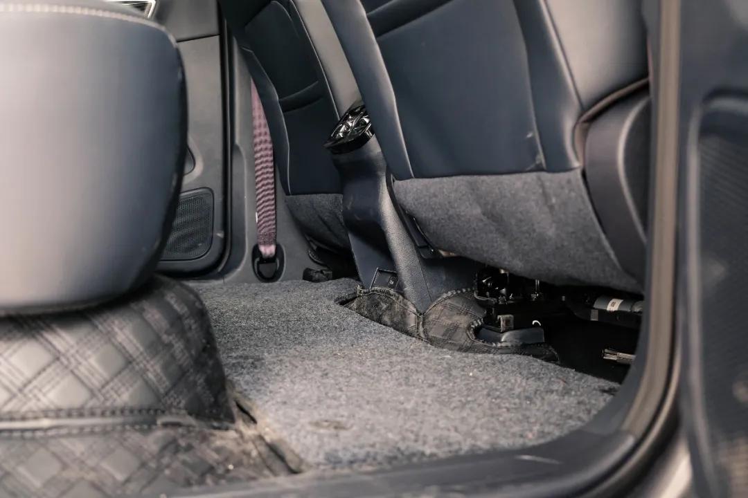 空间超大、座椅超软，还有智能语音，这台10万元的SUV太值了