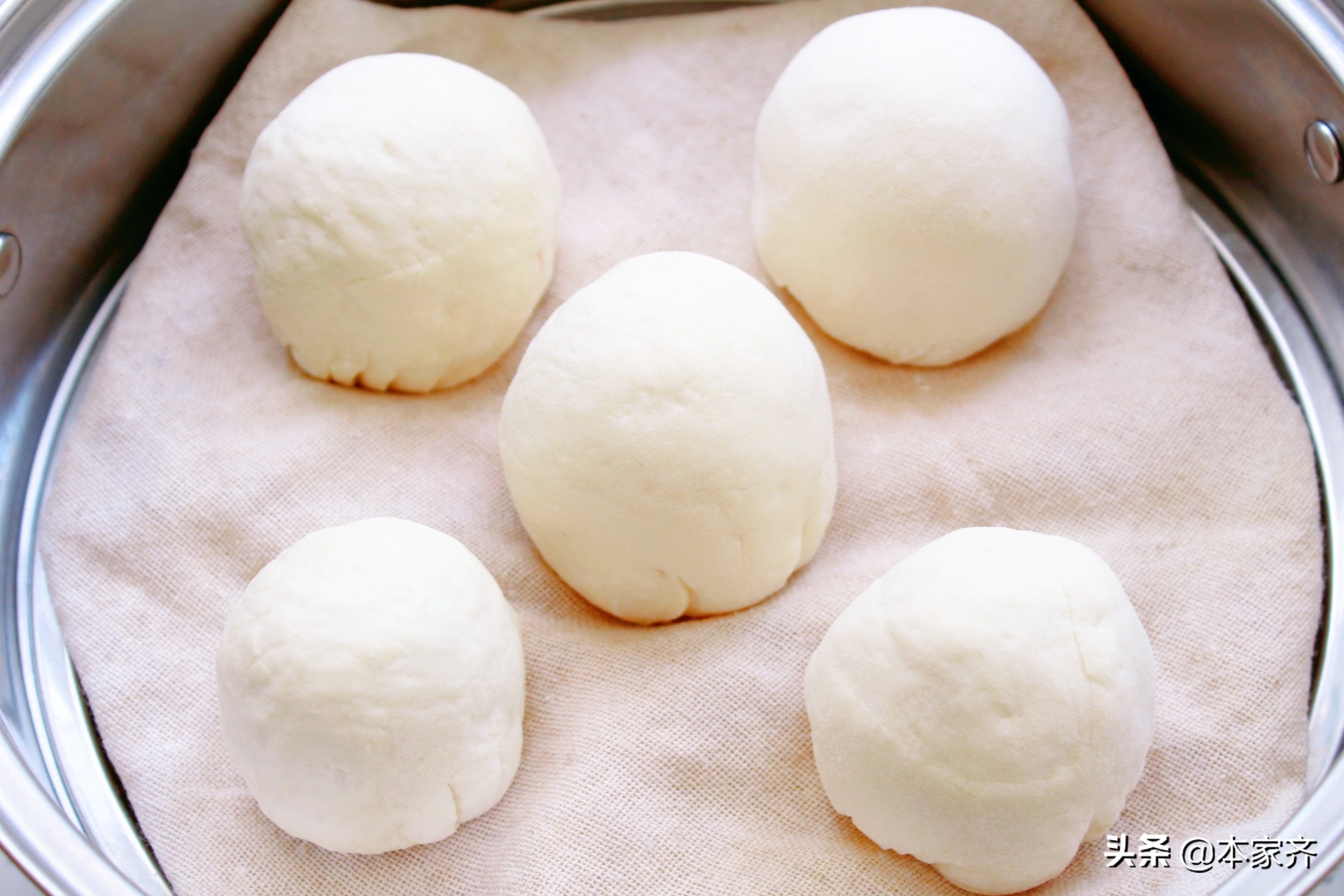 女人都愛吃的軟豆包，營養又好吃，一口滿嘴都是香，我連吃了3個