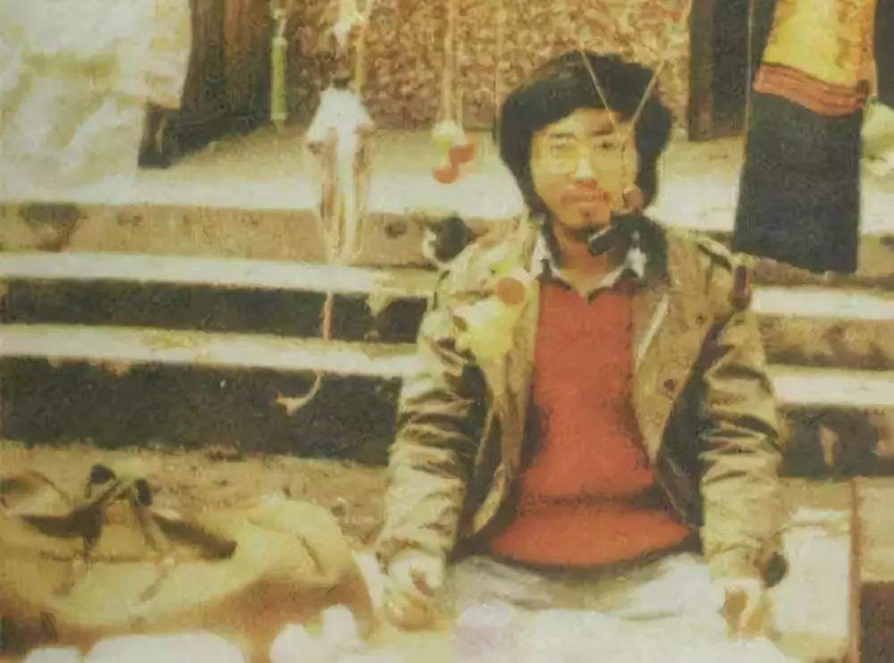 天才作家，15岁入北大25岁自杀，死前留下一首诗红了几十年！