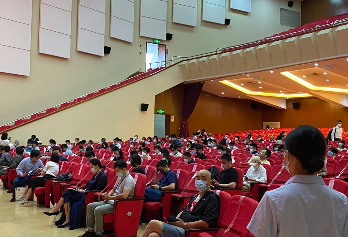 受封杀影响？众明星赴党校演艺界培训，孙俪唐