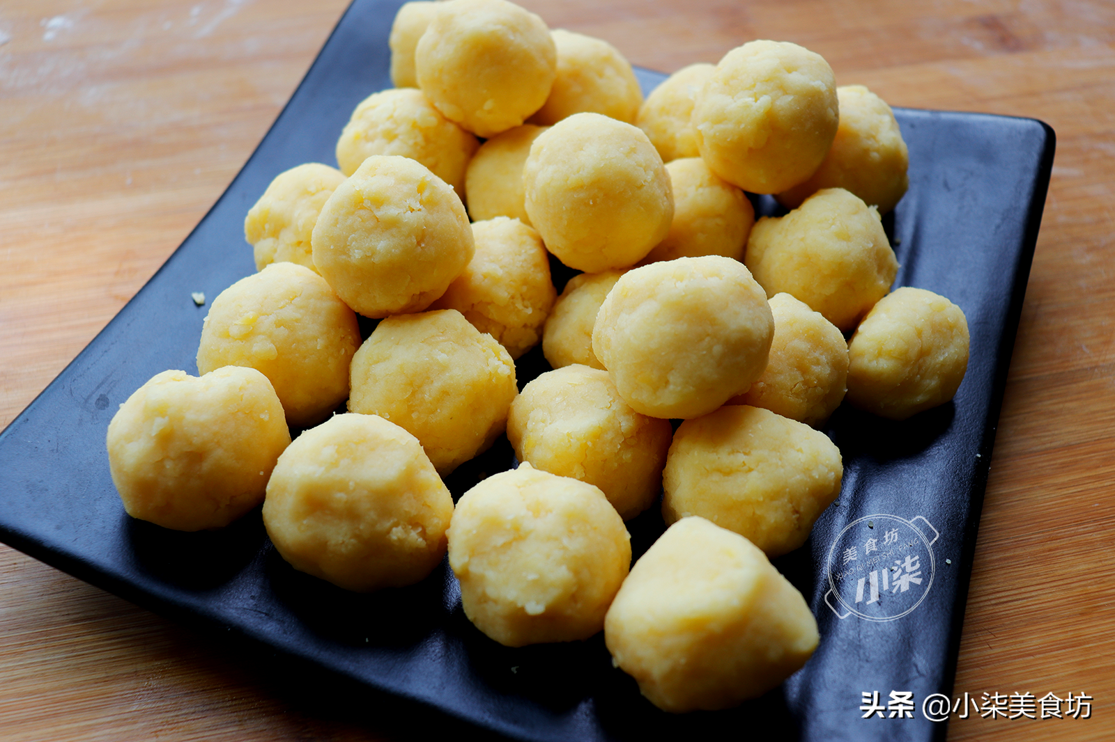 爱吃绿豆饼快收藏，学会不用买，皮薄馅大酥的掉渣，做法超级简单
