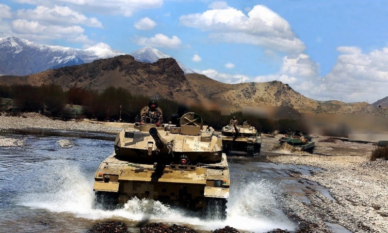 ����չ�ᣬ��-20��ս�����岢�����ڼ�-20