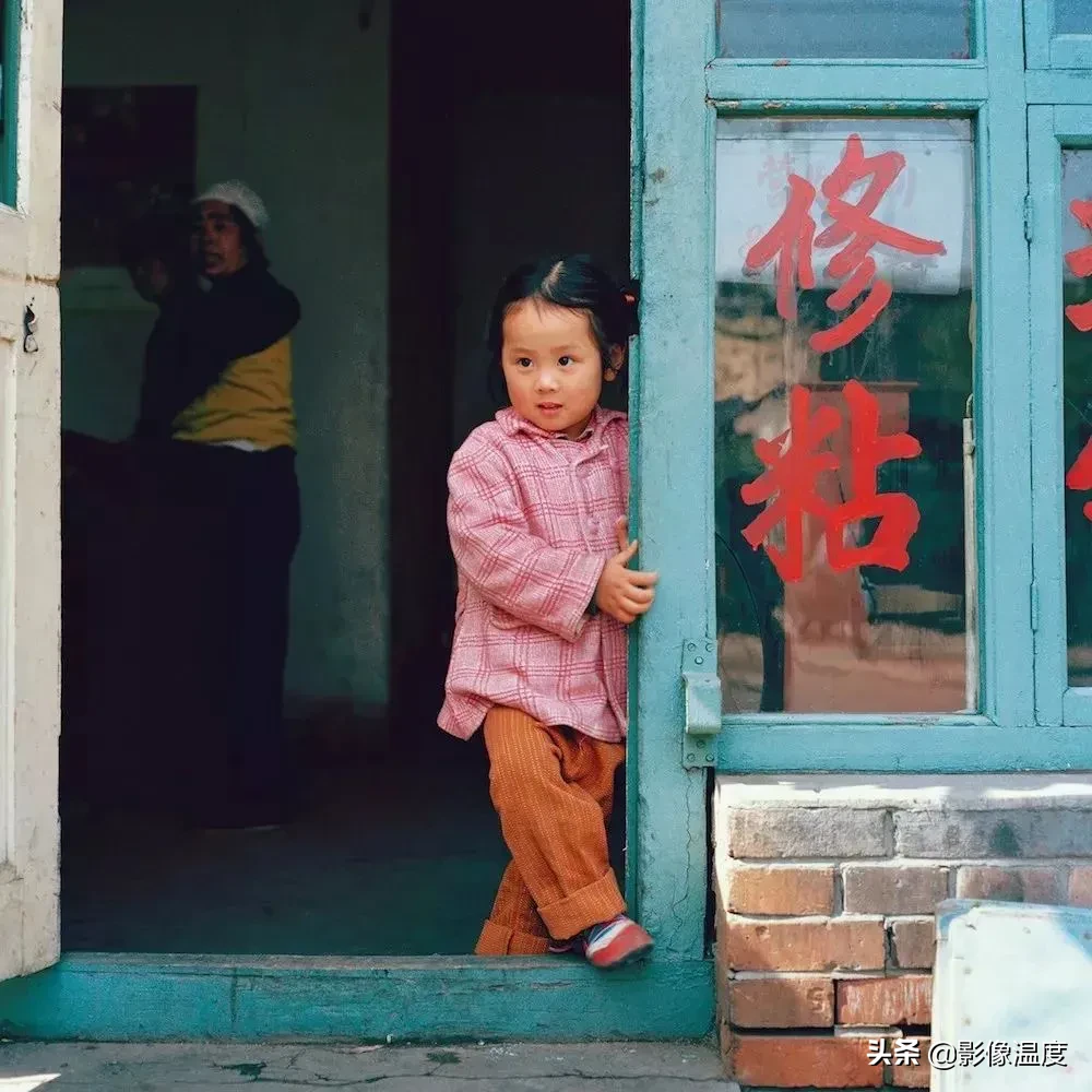 80年代30张怀旧老照片：只看到简单饱满的幸福！