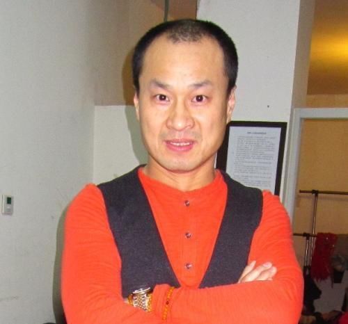 于月仙离世半个月后，被网暴的王老七首发声：我们只是普通同事
