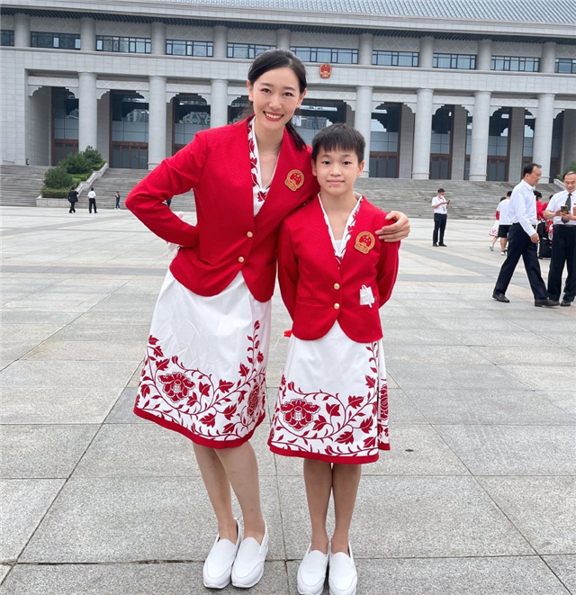全红婵顿顿吃辣，主持人意外：跟咱广东口味不同啊？教练尴尬回应