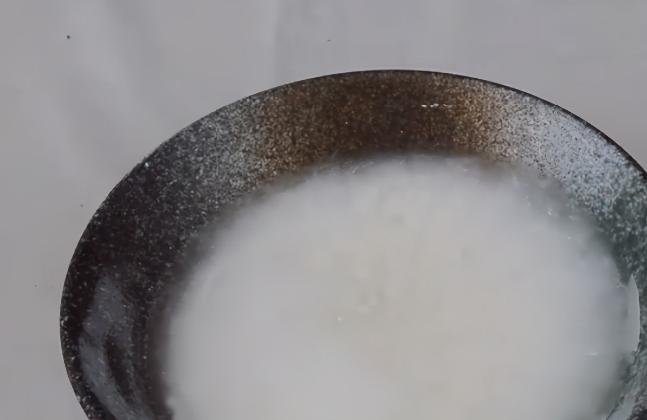 煮粥的時候，不要直接放進鍋裡煮，教你1個方法，煮出來的粥濃稠