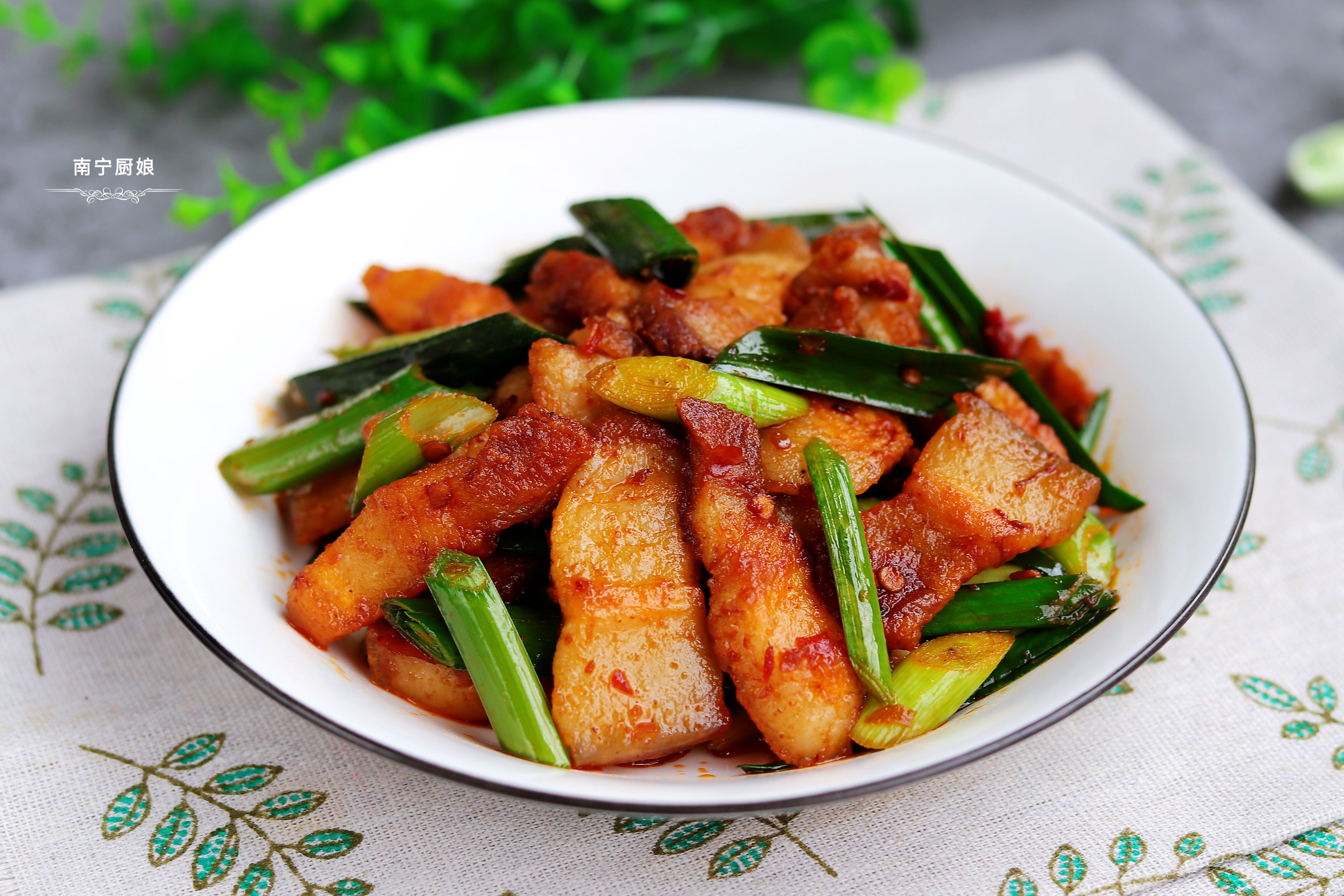 回鍋肉這樣做吃著才過癮，肥而不膩，超級下飯，每次做一盤不夠吃