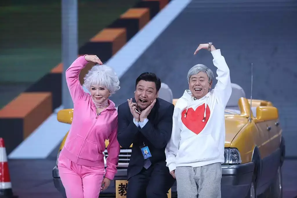 辞掉副处级工作后,贾冰的现状让人深思:热气腾腾的人生最是滚烫