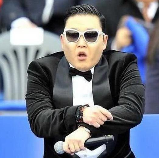 还记得跳“骑马舞”的鸟叔吗？从火遍全球到销