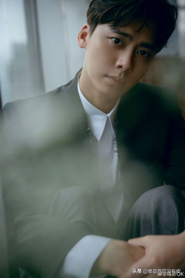 李易峰想拿    女演员，和李云迪搭档，为童谣颁奖！这也太帅了！