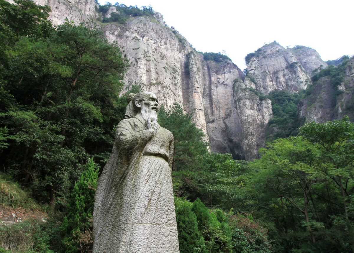 “旅游达人”徐霞客