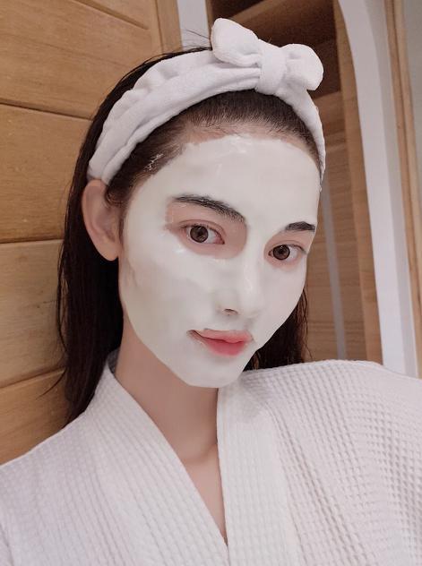 睡前堅持四個好習慣，皮膚不僅更加滋潤，還越來越年輕