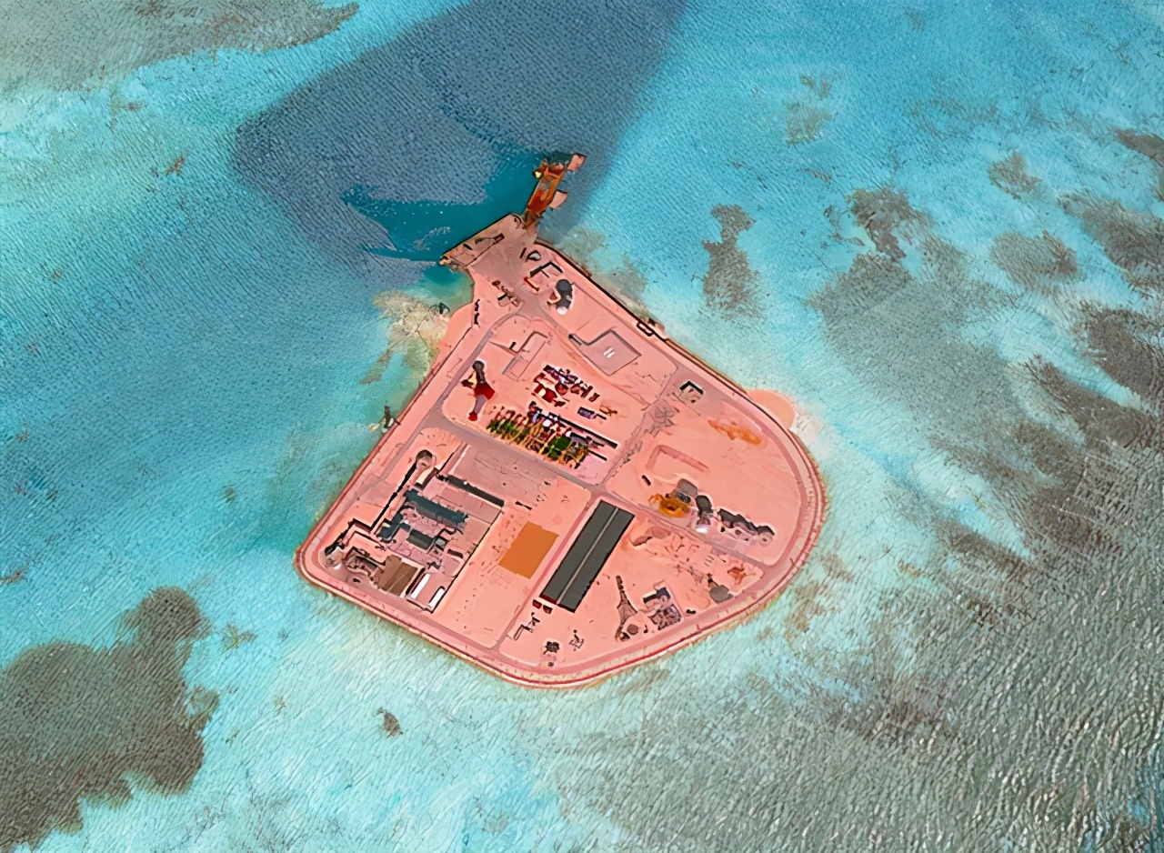 从越南收复回来的赤瓜礁现状：建有机场、太阳能，还有网络信号