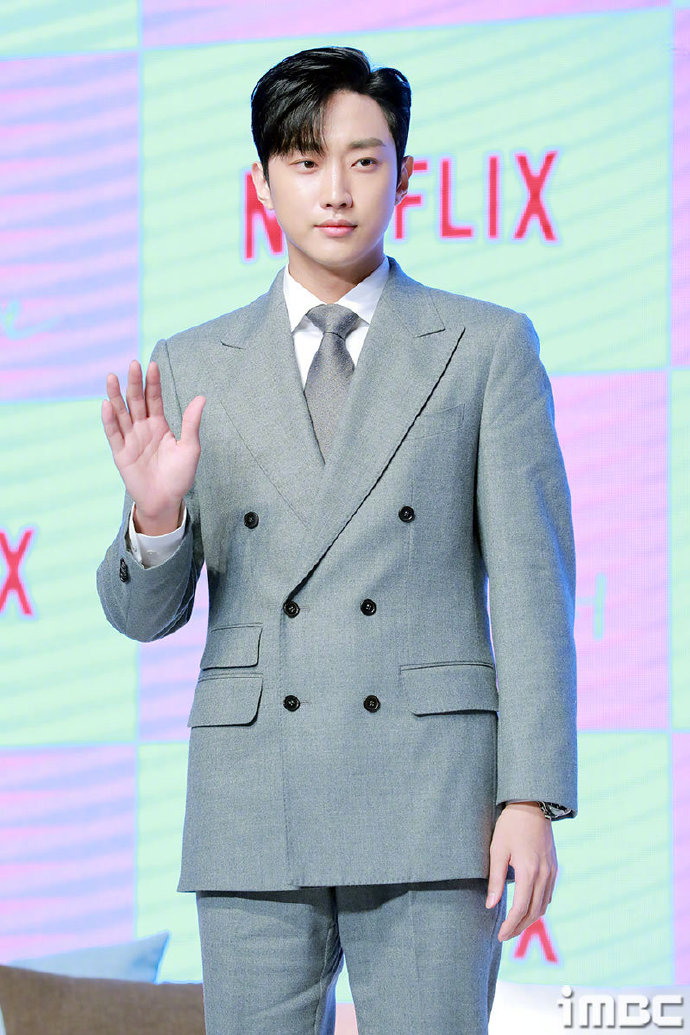 b1a4成员振永将结束服役回归