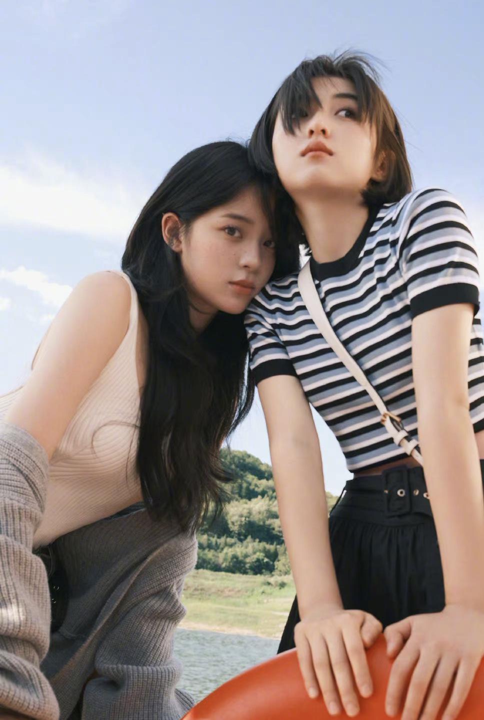 Zhang Zifeng and Ouyang Nana combined photo, sports and casual outfits ...
