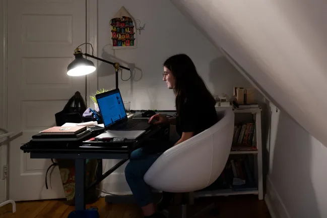 法国留学费用大公开!在法国,我们都是这样优雅而体面地抠门儿的