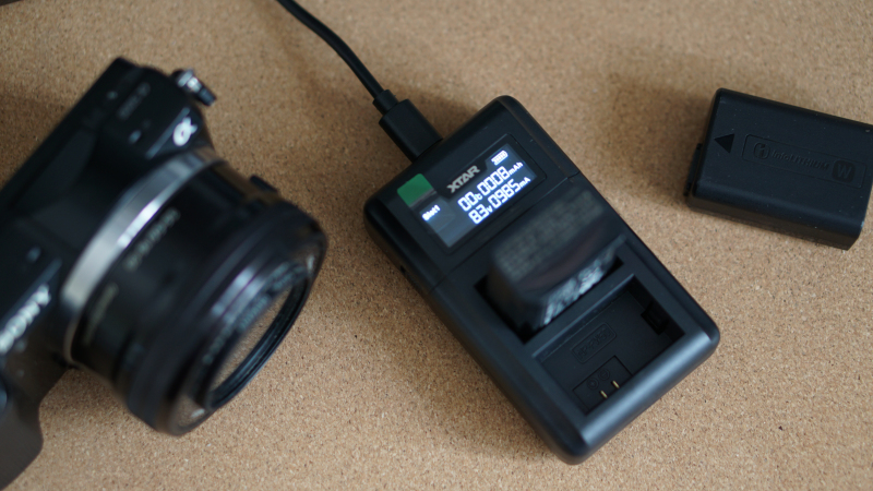 XTAR VN2单反相机电池充电器，为你的拍摄提供持久电量