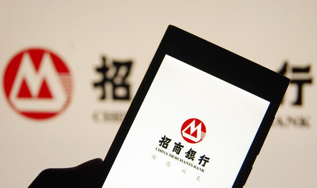 年轻人不要碰网贷:那些信用卡可以救急,也可以坑到你流泪!