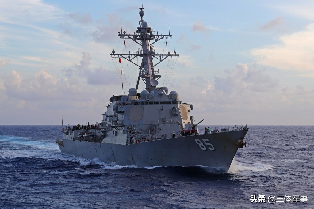 两次穿越台湾海峡的美军驱逐舰还有个身份：针对东风导弹量身定做