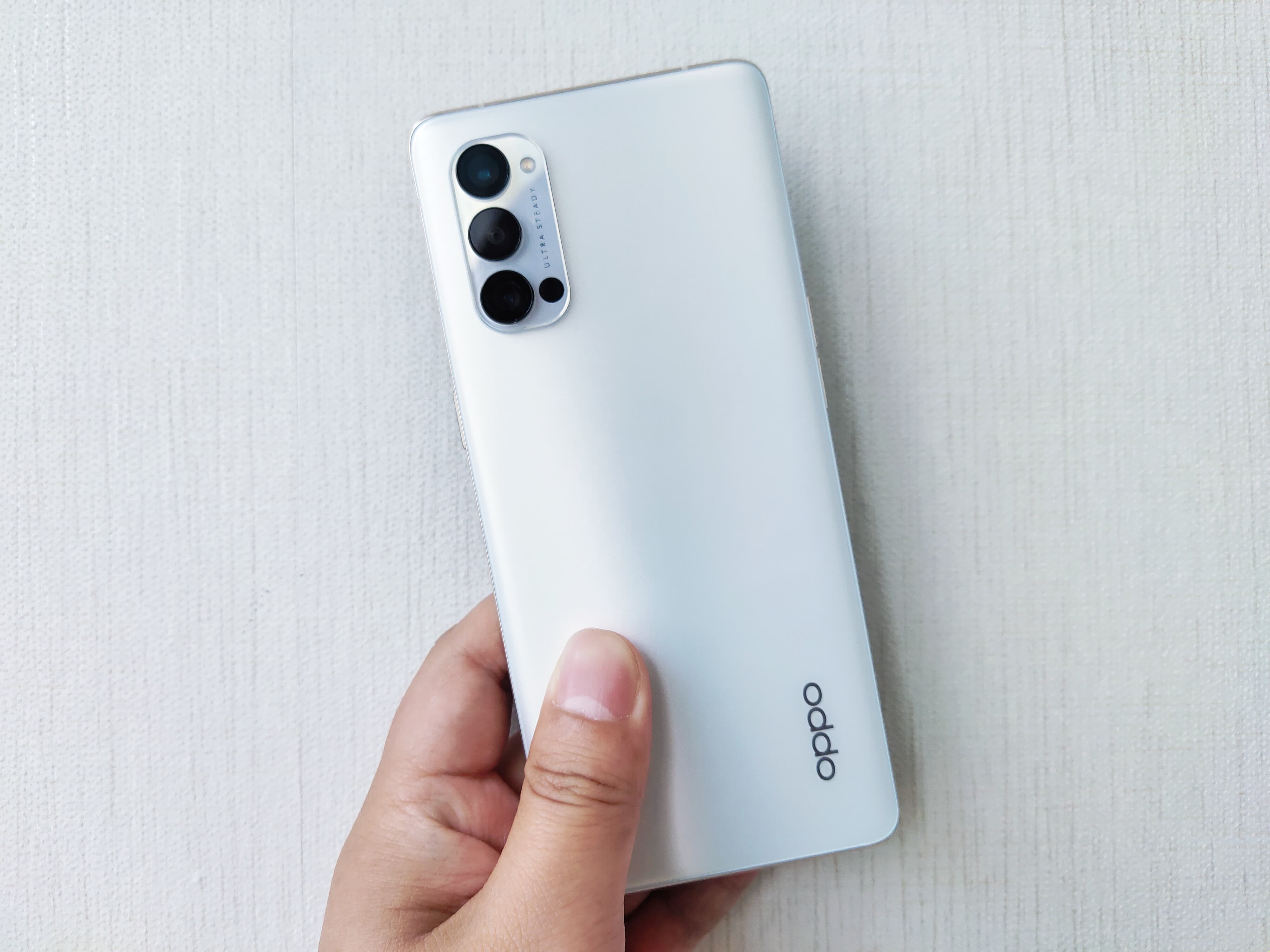 OPPO Reno4 Pro评测：轻薄、极致、好玩