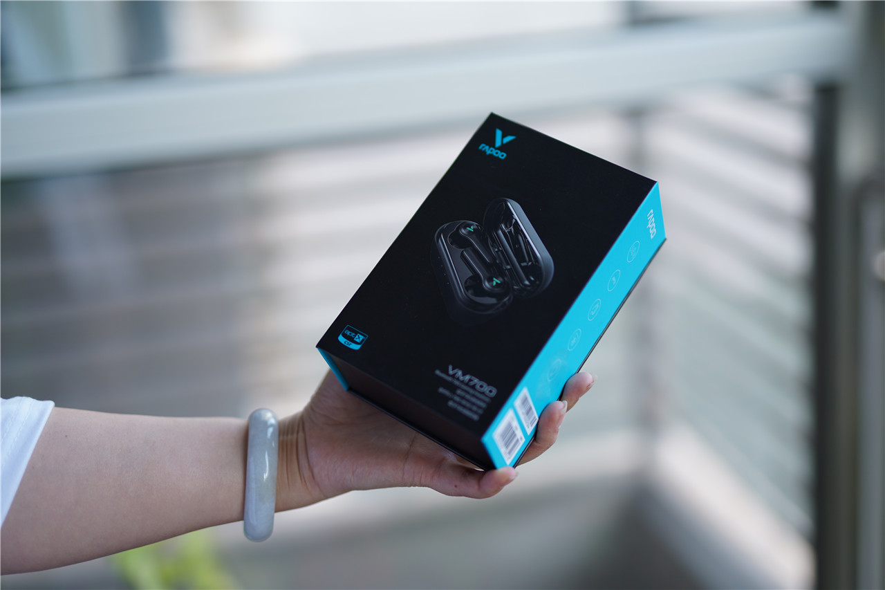 雷柏VM700蓝牙TWS背光游戏耳机光效和游戏更配哟