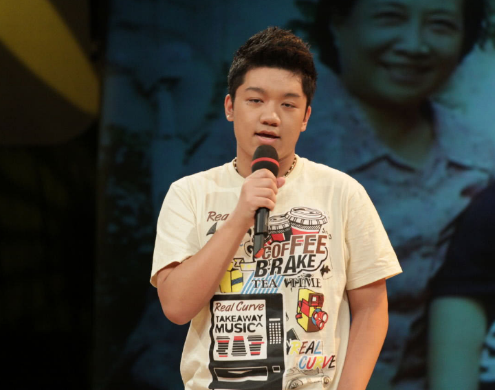 家有儿女：谁还记得小雨？他跟关晓彤合作，瘦身成功后帅到不敢认