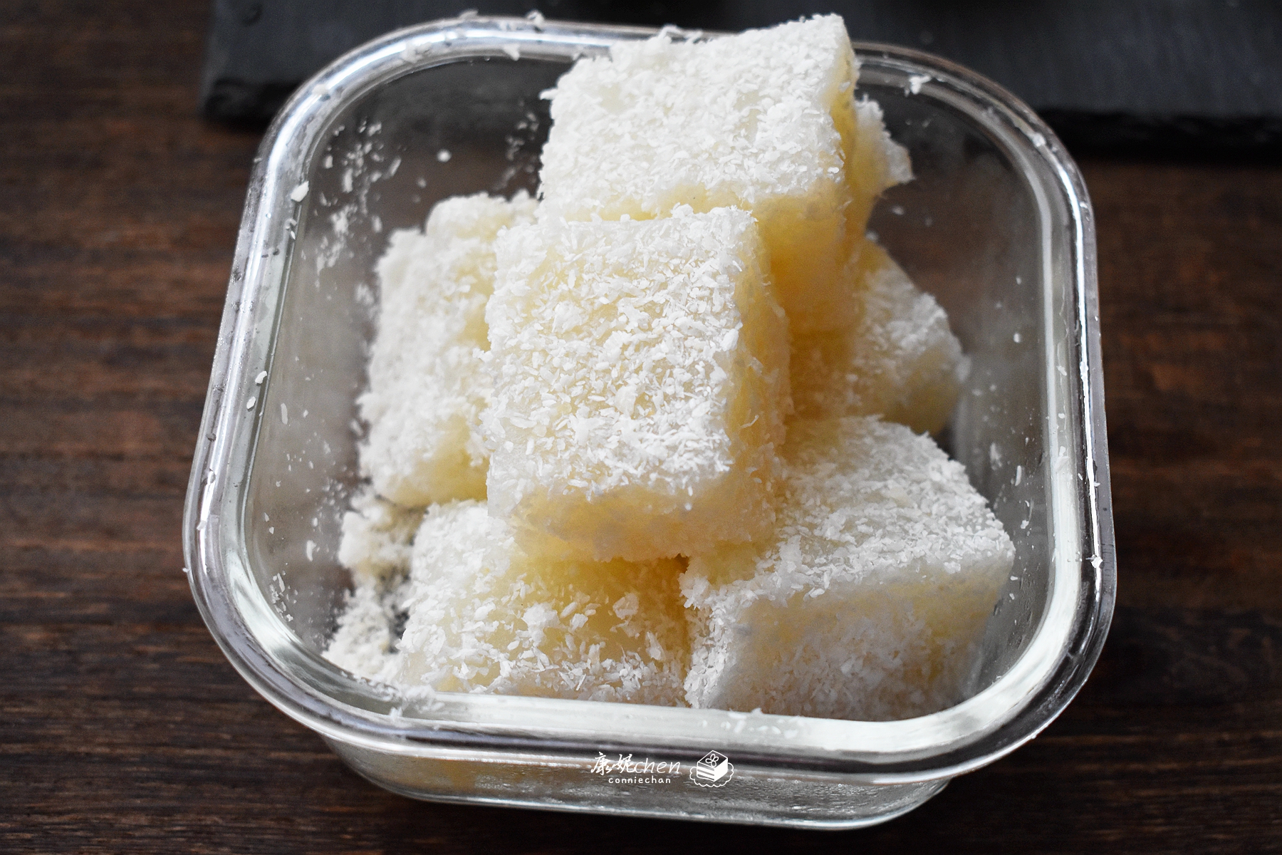 一把冰糖一个雪梨，简单几步做好这糕点，清甜软糯，滋润防秋燥