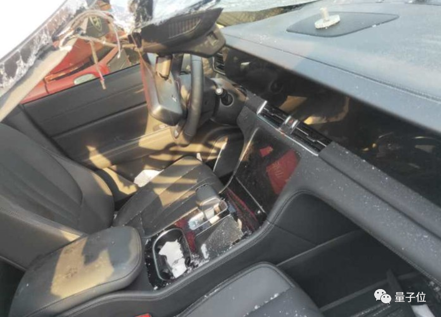 理想汽车事故，智能短板暴露