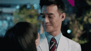 《清平乐》《猎狐》一番霸屏，但王凯离顶级演