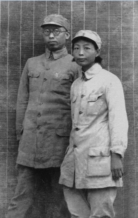 红色理财专家36岁牺牲，妻子俘虏营生孩子，居深