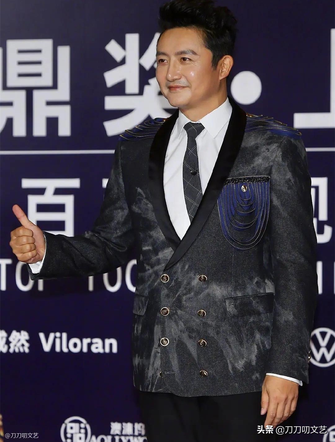 与温碧霞王丽坤同走红毯，李小冉“秒杀”，谁