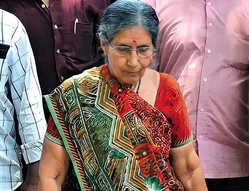 印度总理莫迪抛弃糟糠妻45年，史上最惨的第一夫人独守半世活寡