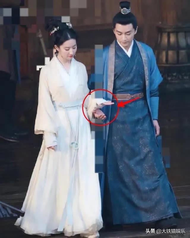 《金粉世家》18年了，以现代审美，人均绝色的金