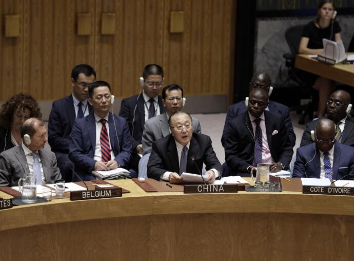 联合国安理会上，中国郑重提出建议，要求将外国驻军罪犯绳之以法